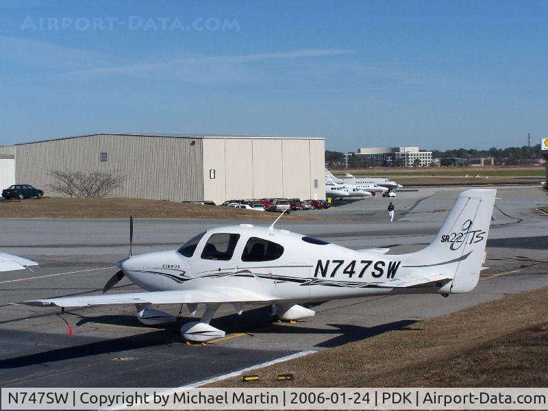 N747SW, 2005 Cirrus SR22 C/N 1370, Tied down @ PDK