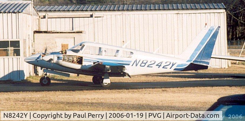 N8242Y, 1966 Piper PA-30 Twin Comanche Twin Comanche C/N 30-1368, Glistening in the sun, powerplant maintenance anyone?
