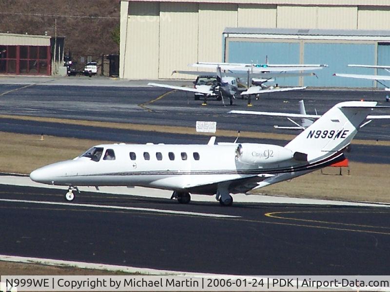 N999WE, 2002 Cessna 525A CitationJet CJ2 C/N 525A0126, Taxing to Epps Air Service