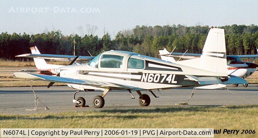 N6074L, 1972 American AA-5 C/N AA5-0174, A tidy Grumman amidst all the others