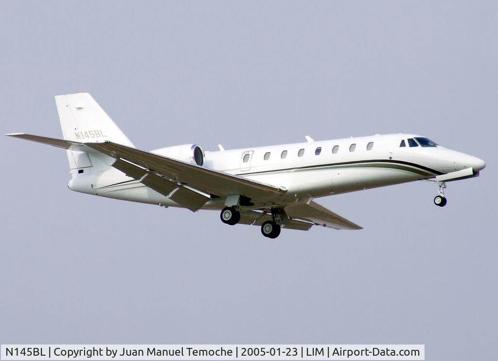 N145BL, 2005 Cessna 680 Citation Sovereign C/N 680-0045, Short final for rwy 15