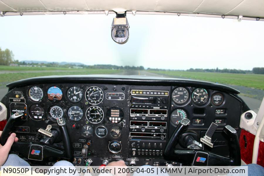 N9050P, 1966 Piper PA-24-260 C/N 24-4515, Instrument panel