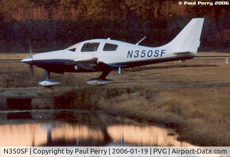 N350SF, 2004 Lancair LC42-550FG C/N 42062, Heading in for the night