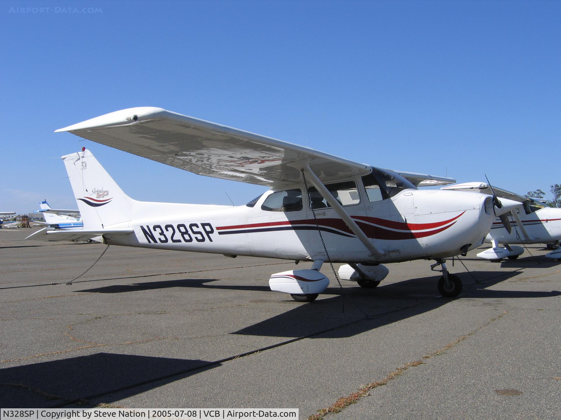 N328SP, 1999 Cessna 172S C/N 172S8255, 1999 Cessna 172SP at Nut Tree Airport, Vacaville, CA