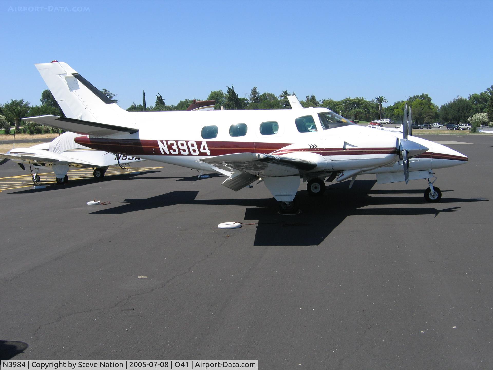 N3984, 1970 Beech A60 C/N P-147, 1970 Beech 60 Duke at Watts Airport, Woodland, CA