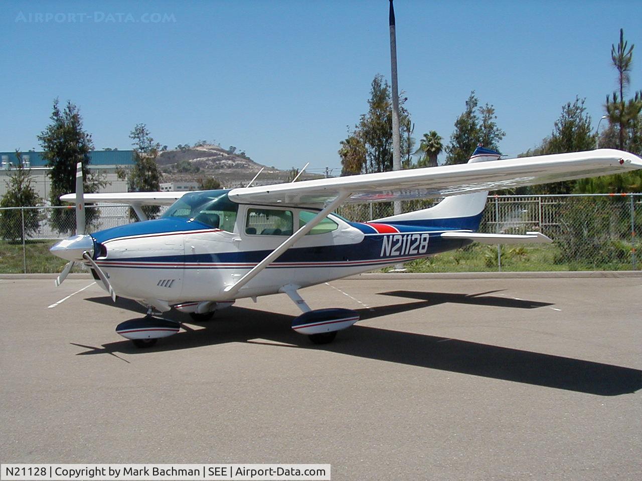 N21128, 1972 Cessna 182P Skylane C/N 18261433, On the ramp at Gillespie (SEE)