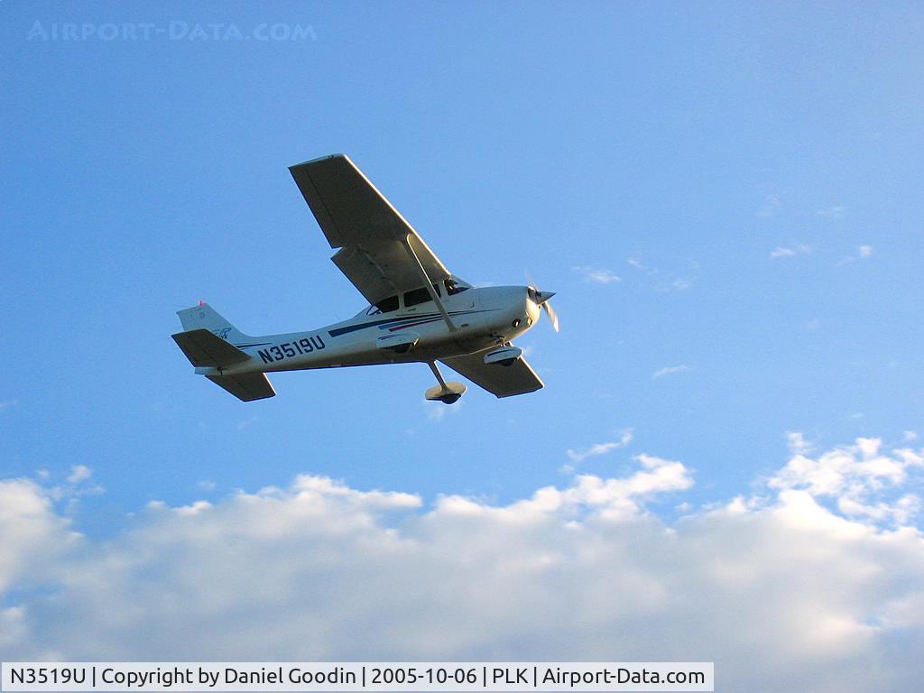 N3519U, Cessna 172S C/N 172S8849, Short final rwy 29