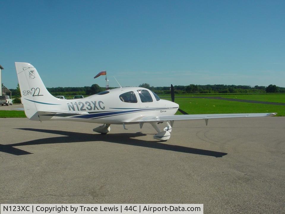 N123XC, 2002 Cirrus SR22 C/N 0345, parked at 44C