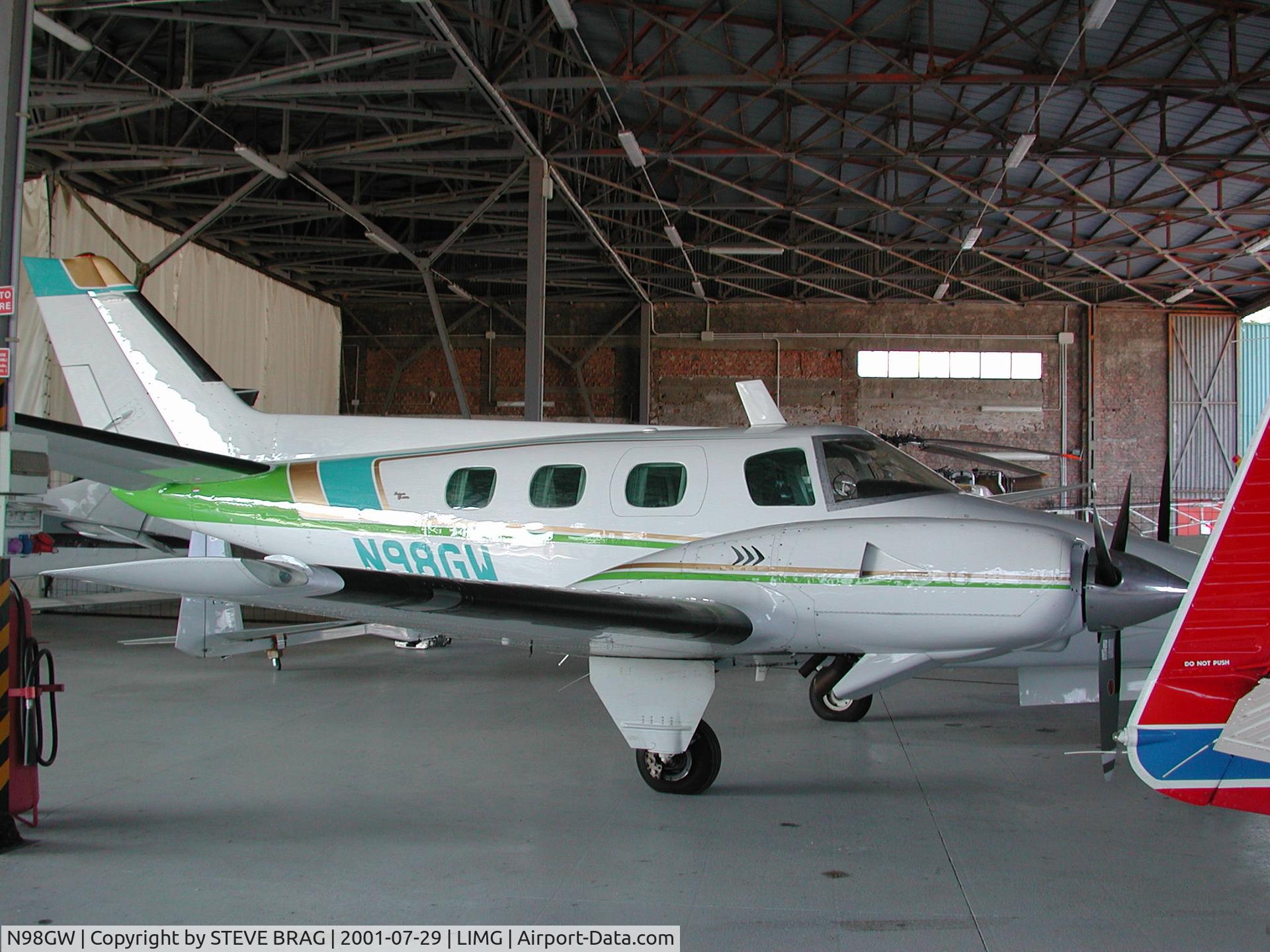 N98GW, 1972 Beech A60 Duke C/N P-187, BEAUTIFUL AIRPLANE