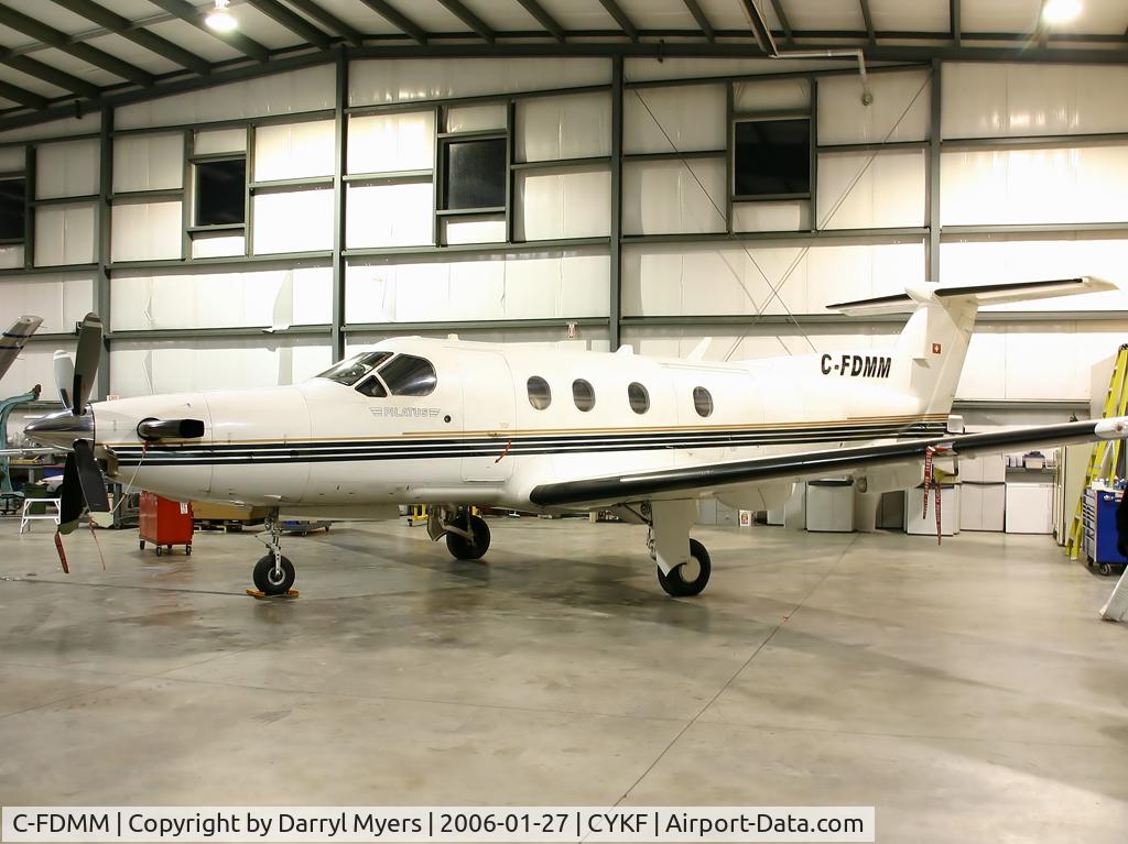 C-FDMM, 2000 Pilatus PC-12/45 C/N 361, Found in the AirSprint hanger awaiting its next flight