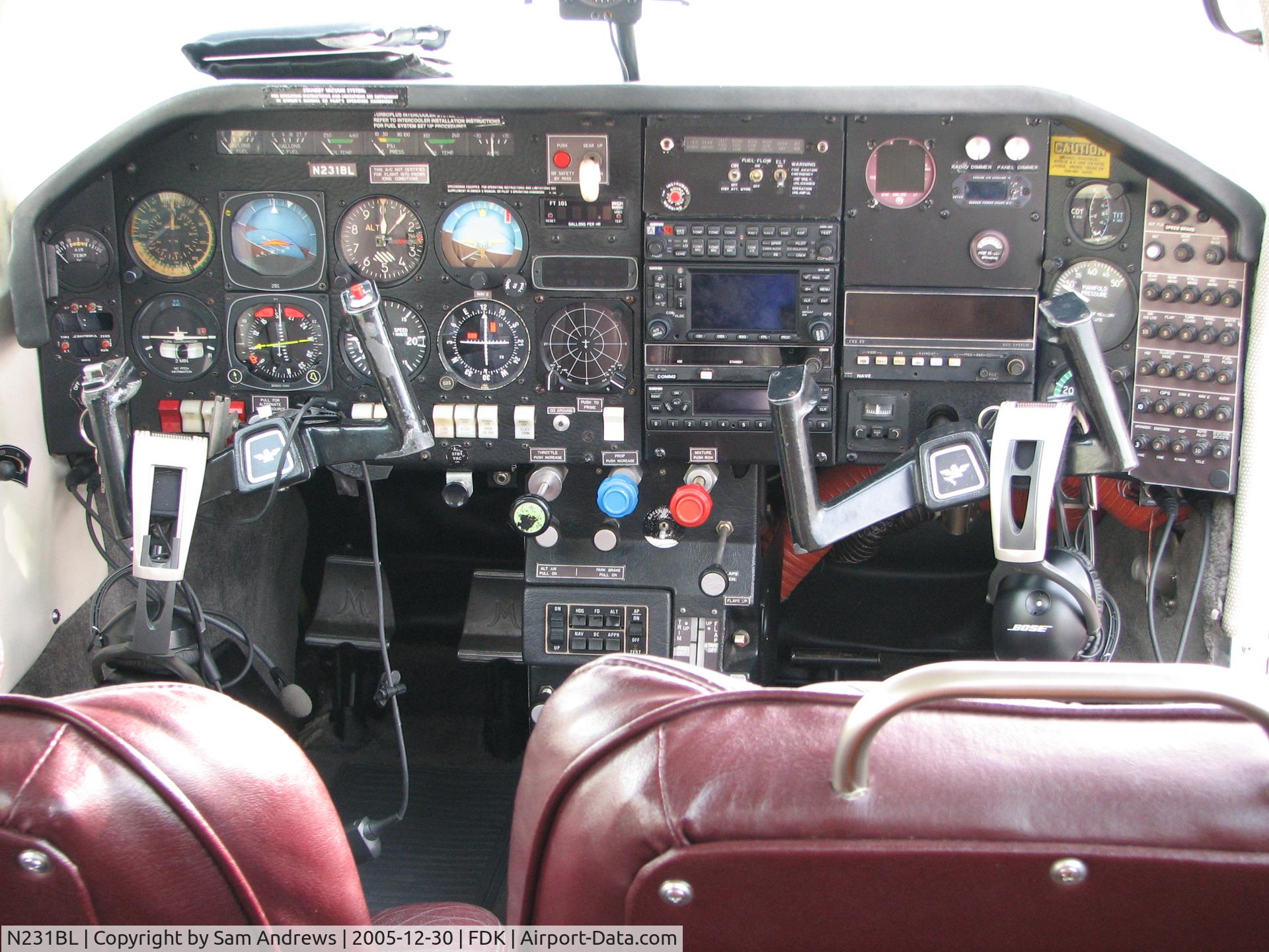 N231BL, 1979 Mooney M20K C/N 25-0117, Nice panel for flying the gauges
