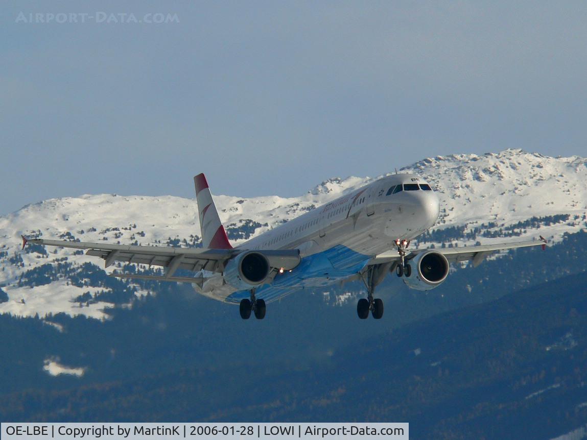 OE-LBE, 1998 Airbus A321-211 C/N 935, clearad to land!