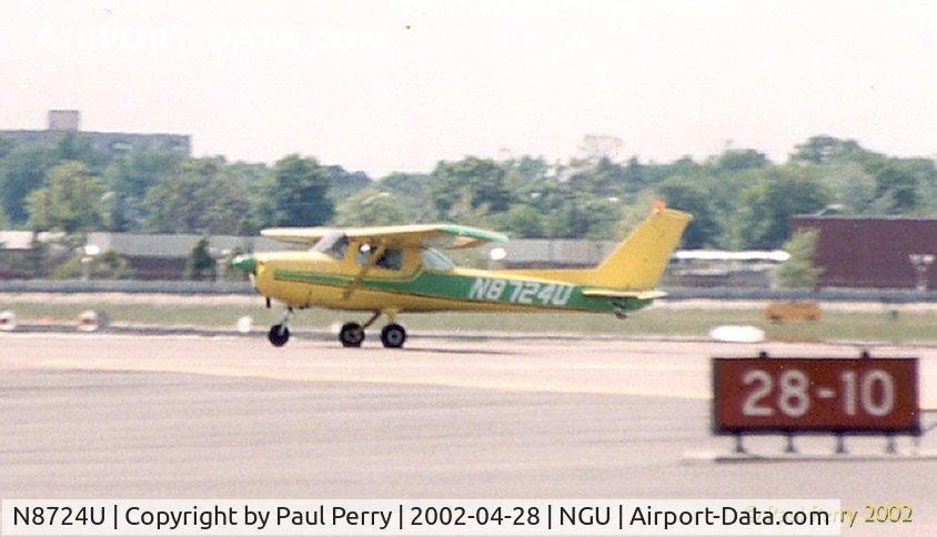 N8724U, 1976 Cessna 150M C/N 15077974, Towing Manfred Radius's sailplane to altitude
