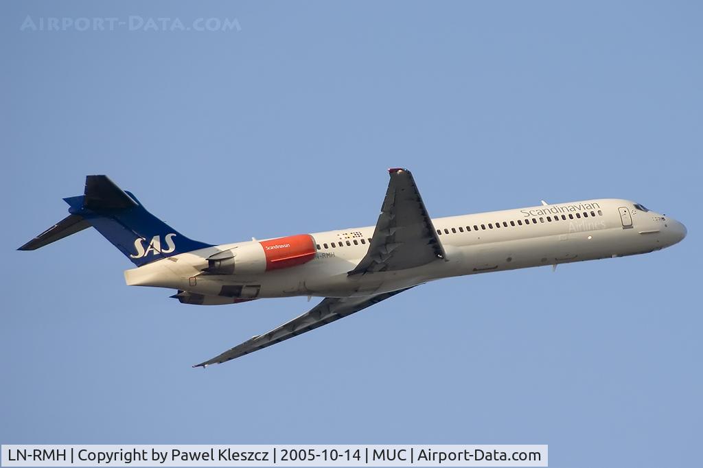 LN-RMH, 1991 McDonnell Douglas MD-87 (DC-9-87) C/N 49612, airborne