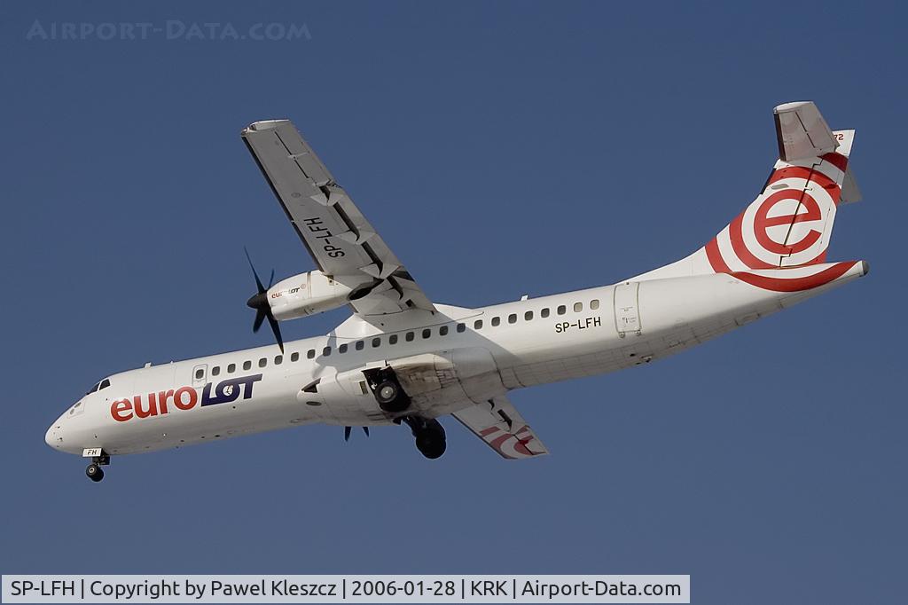 SP-LFH, 1995 ATR 42-202 C/N 478, landing
