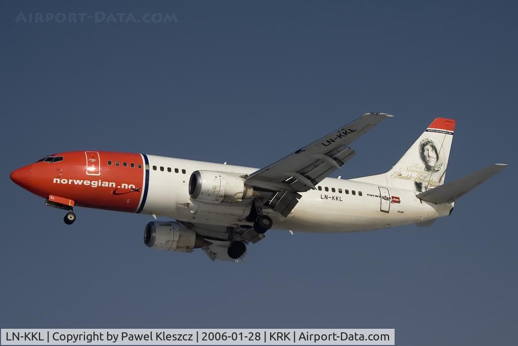 LN-KKL, 1997 Boeing 737-36N C/N 28671, short final runway 25