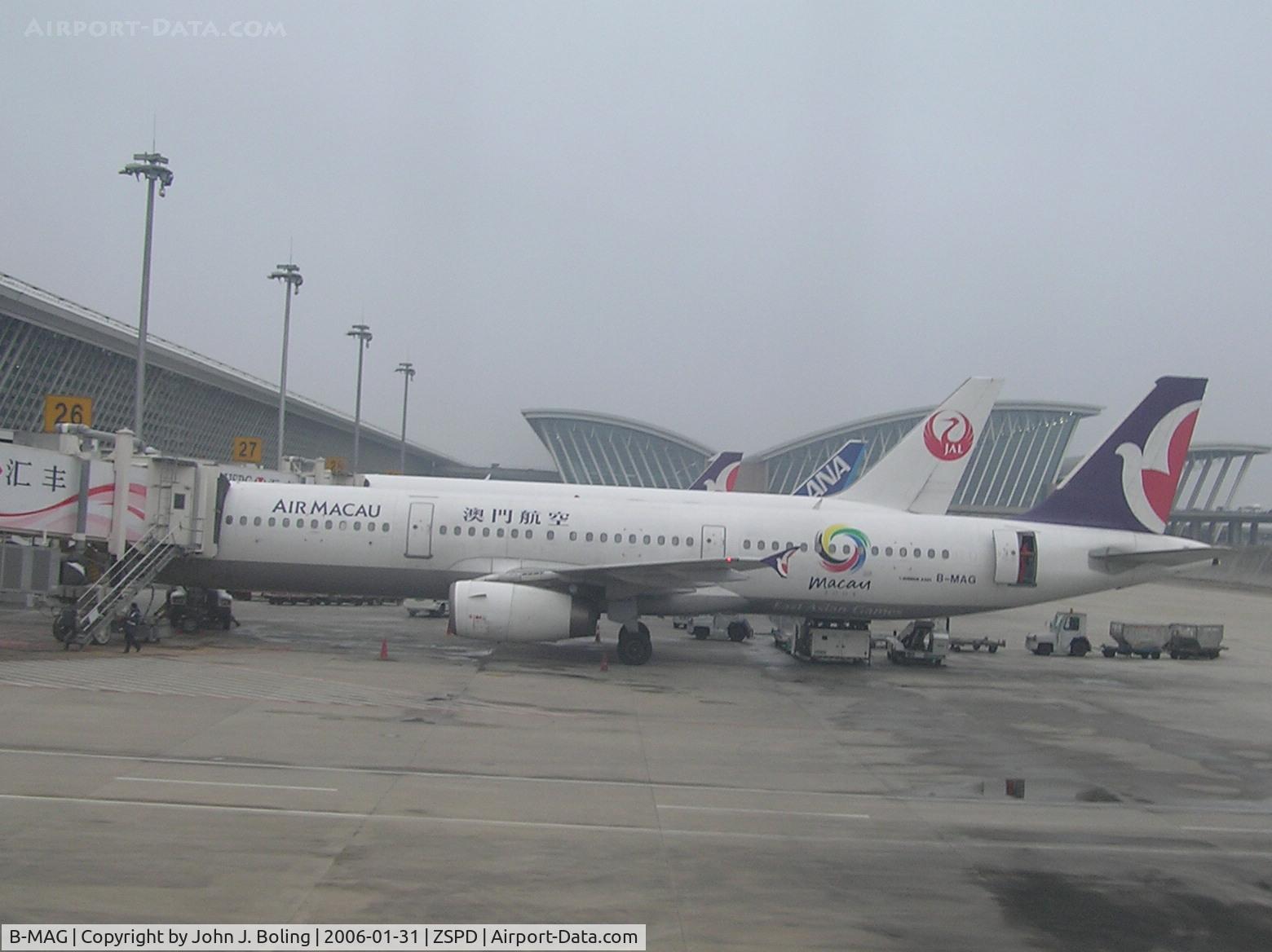 B-MAG, 1996 Airbus A321-131 C/N 631, A-320 at Shanghai