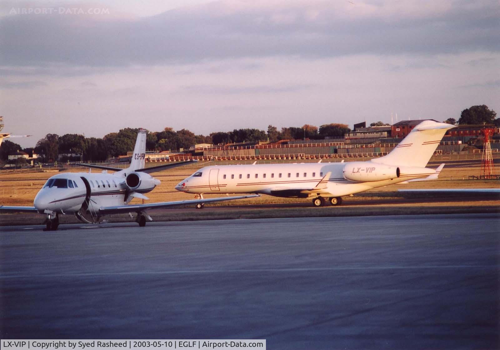 LX-VIP, 2000 Bombardier BD-700-1A10 Global Express C/N 9076, GLEX on Farnborough ramp
