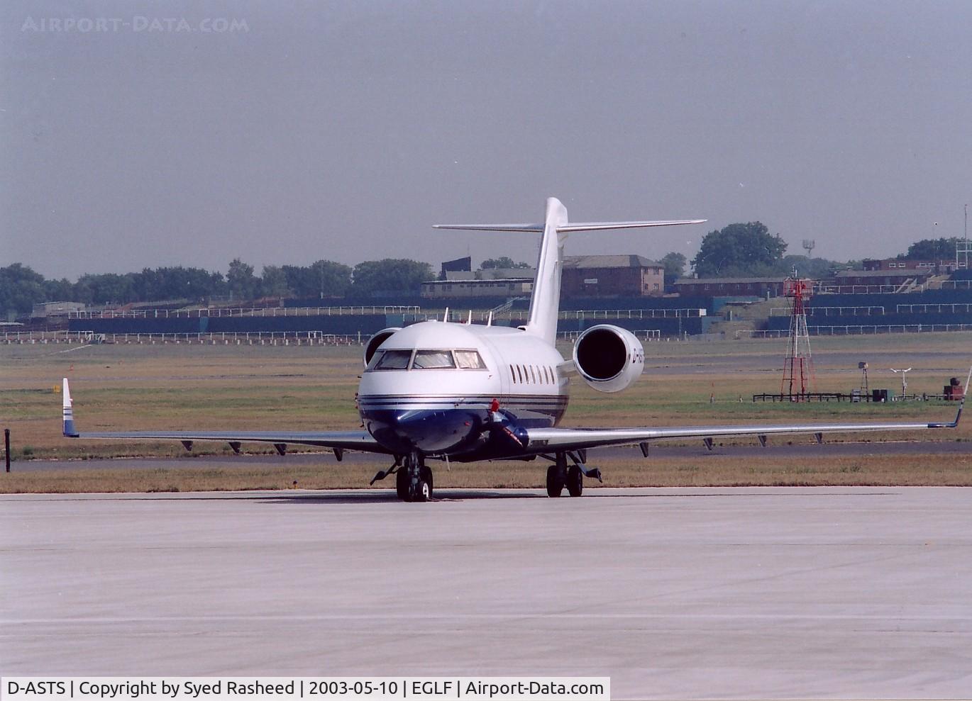D-ASTS, 1998 Bombardier Challenger 604 (CL-600-2B16) C/N 5378, ON FARNBOROUGH RAMP