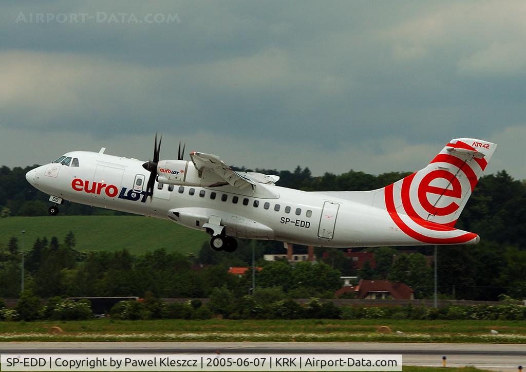 SP-EDD, 1996 ATR 42-500 C/N 530, take-off