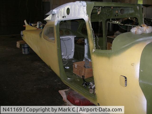N41169, 1970 Cessna 172K Skyhawk C/N 17258957, as of Feb 2006