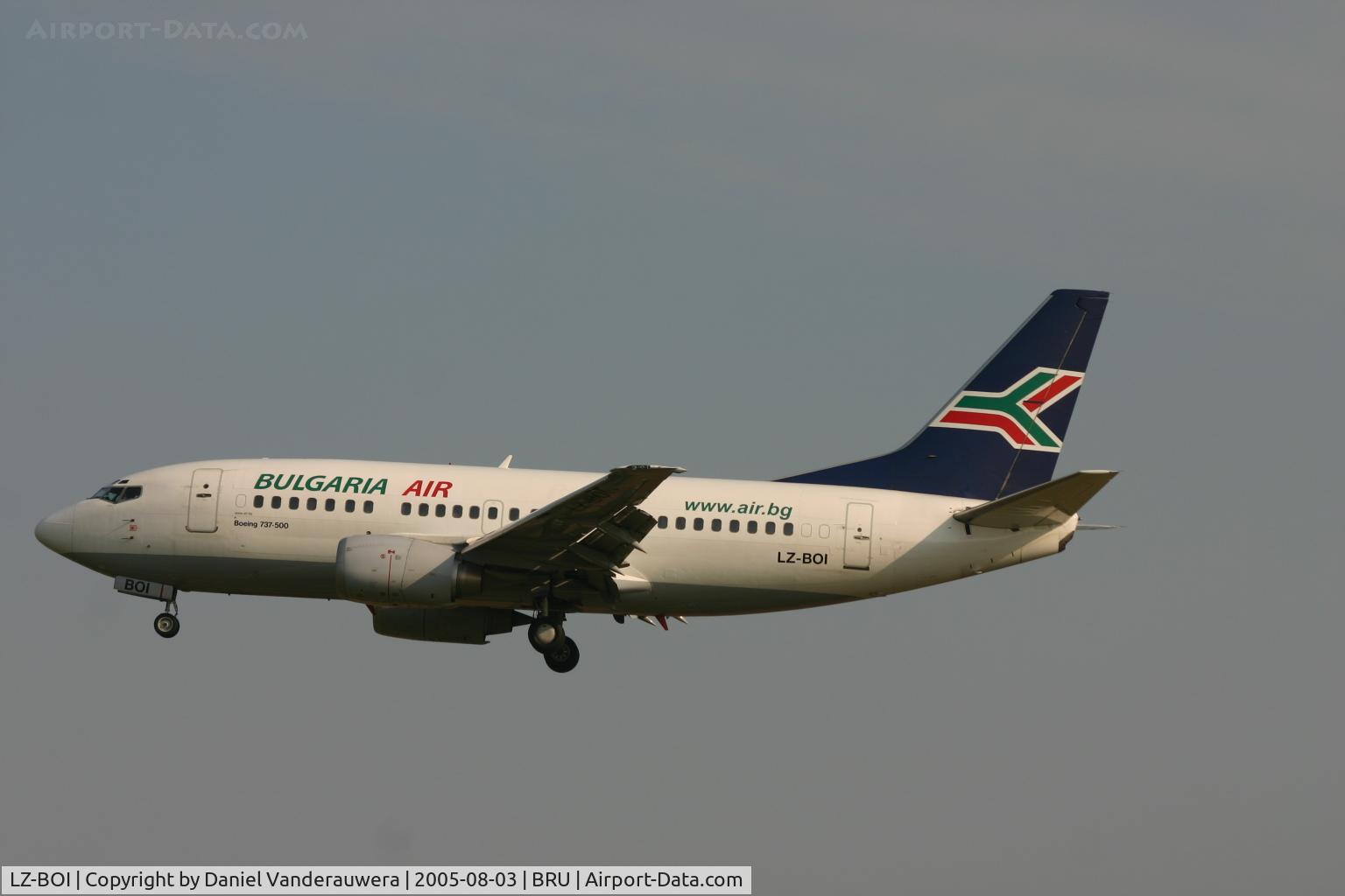 LZ-BOI, 1991 Boeing 737-530 C/N 25311, with internet address on body