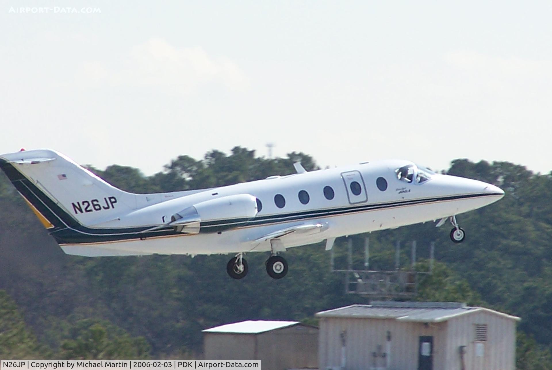 N26JP, 1993 Beechcraft 400A Beechjet C/N RK-74, Departing PDK on 20L