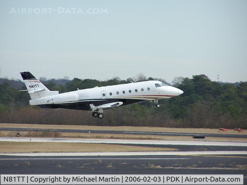 N81TT, 1999 Israel Aircraft Industries IAI-1126 Galaxy C/N 006, Departing PDK - Starting to rotate gear.