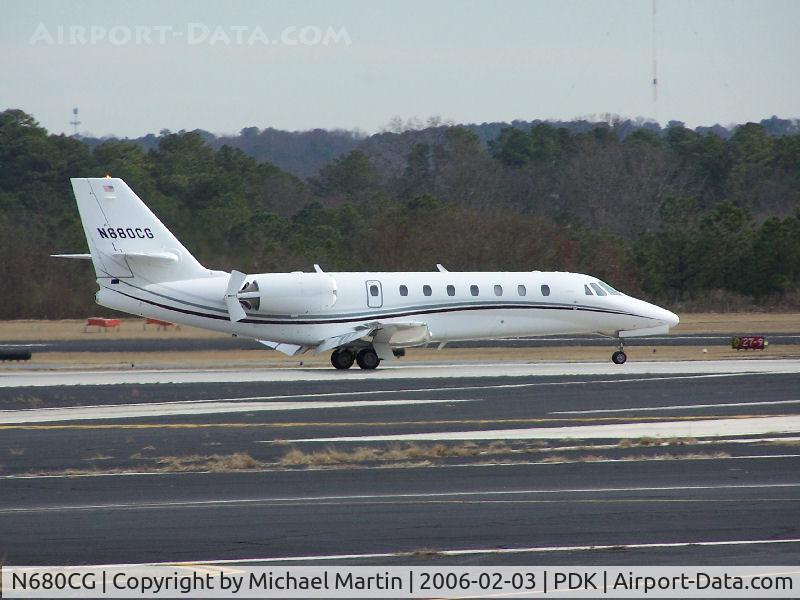 N680CG, 2005 Cessna 680 Citation Sovereign C/N 680-0044, Landing PDK on 20K with airbrakes extended