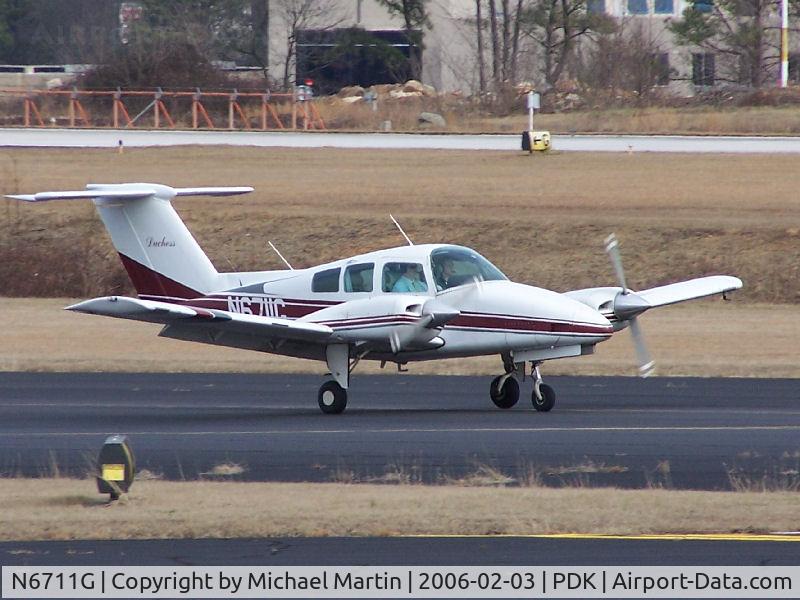 N6711G, 1979 Beech 76 Duchess C/N ME-311, Takeoff from 20R