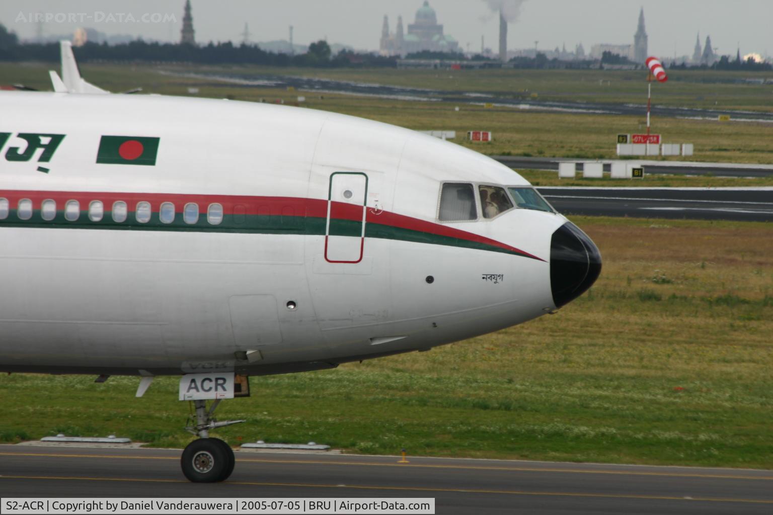 S2-ACR, 1988 McDonnell Douglas DC-10-30 C/N 48317, flight BG012 manoeuvring to take-off rnw 25R