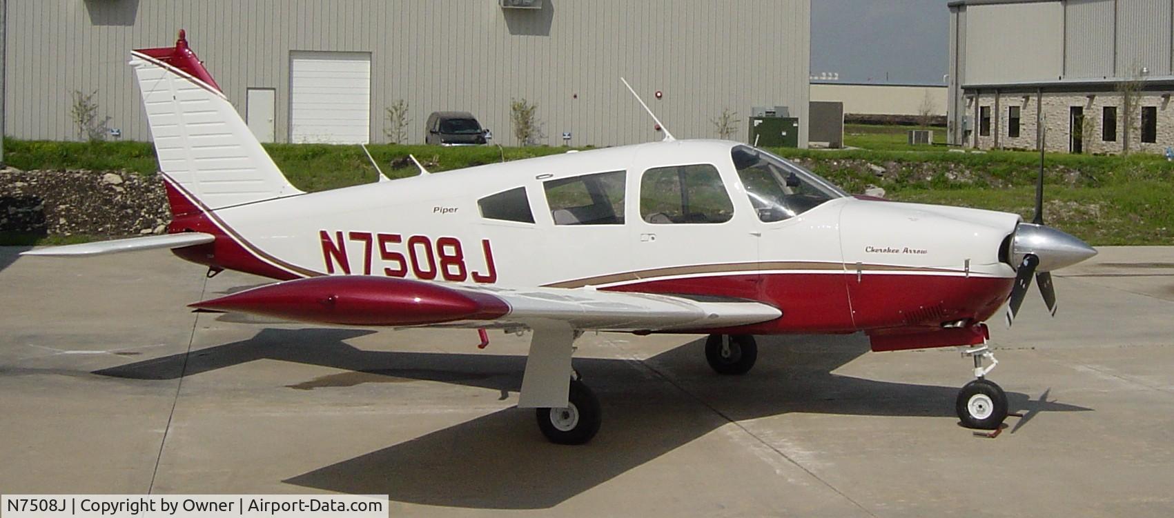 N7508J, 1968 Piper PA-28R-180 Cherokee Arrow C/N 28R-30874, Nice ?