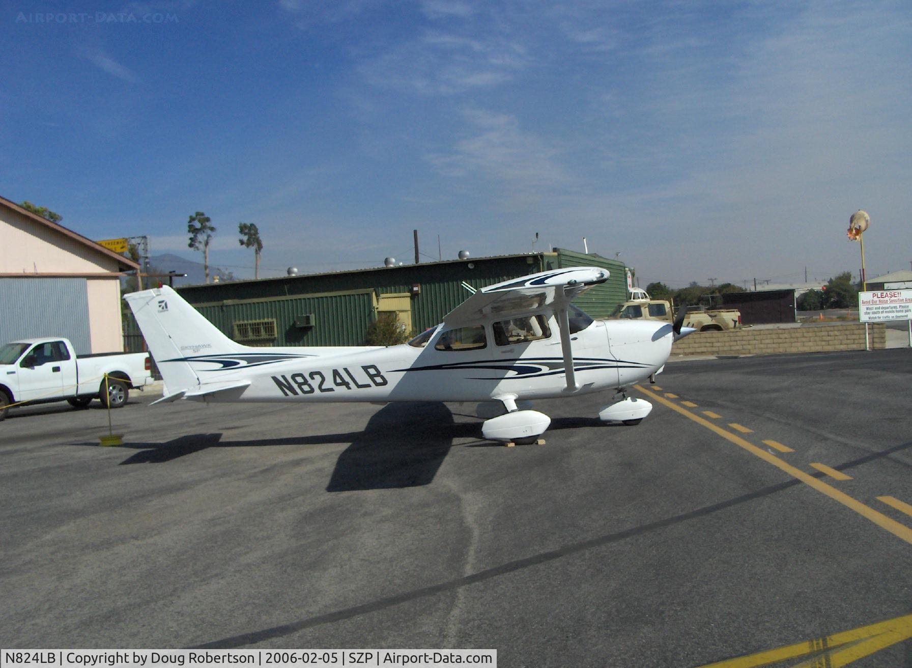 N824LB, 2005 Cessna 172S C/N 172S9824, 2005 Cessna 172S SKYHAWK SP, Lycoming IO-360-L2A