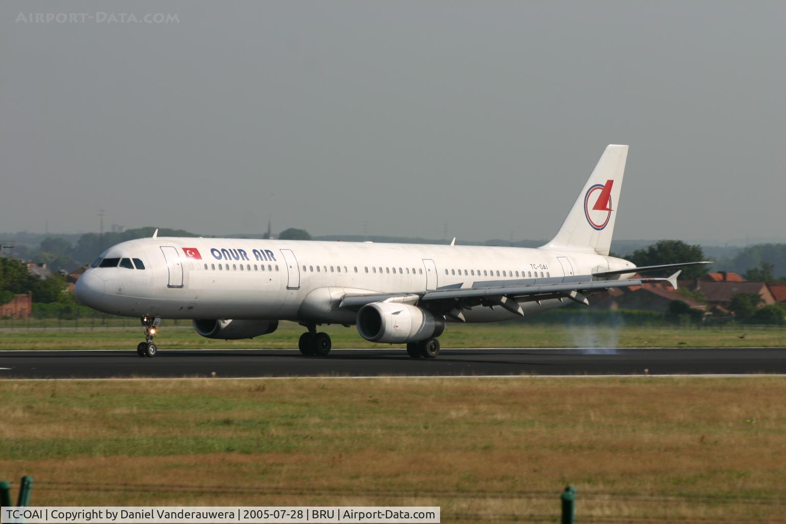 TC-OAI, 1988 Airbus A321-231 C/N 0787, note small smoke emited by tyres of front gear