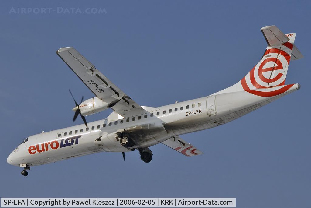 SP-LFA, 1991 ATR 72-202 C/N 246, landing