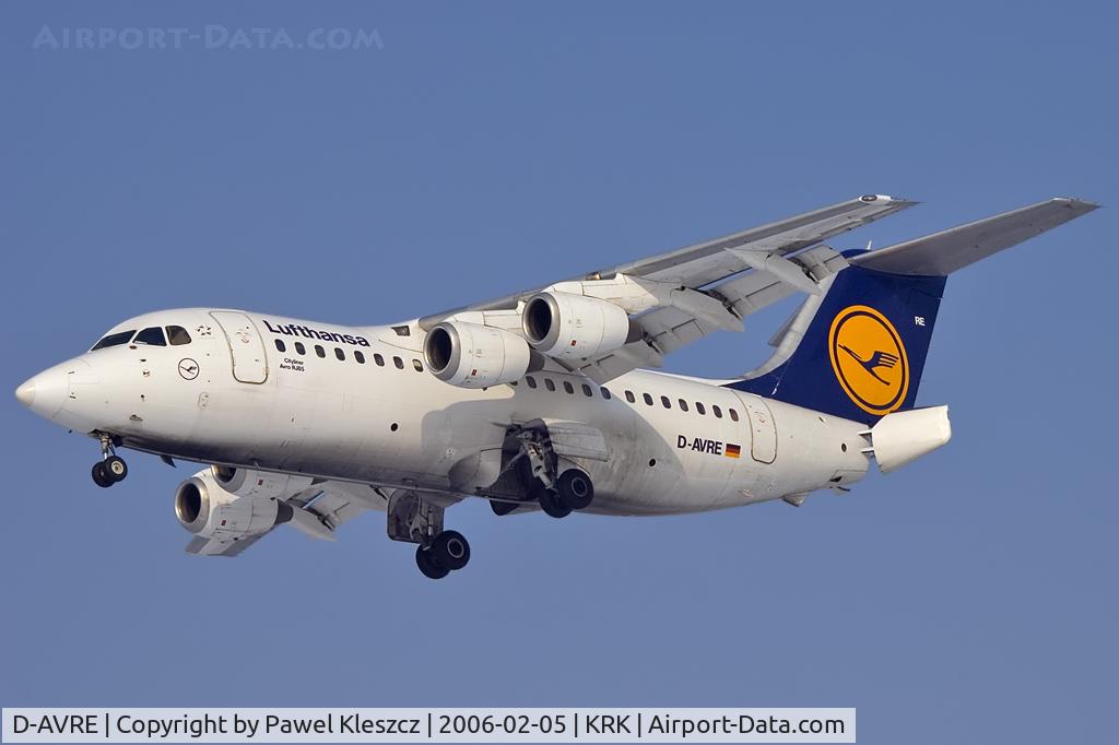 D-AVRE, 1995 British Aerospace Avro 146-RJ85 C/N E.2261, short final to runway 25