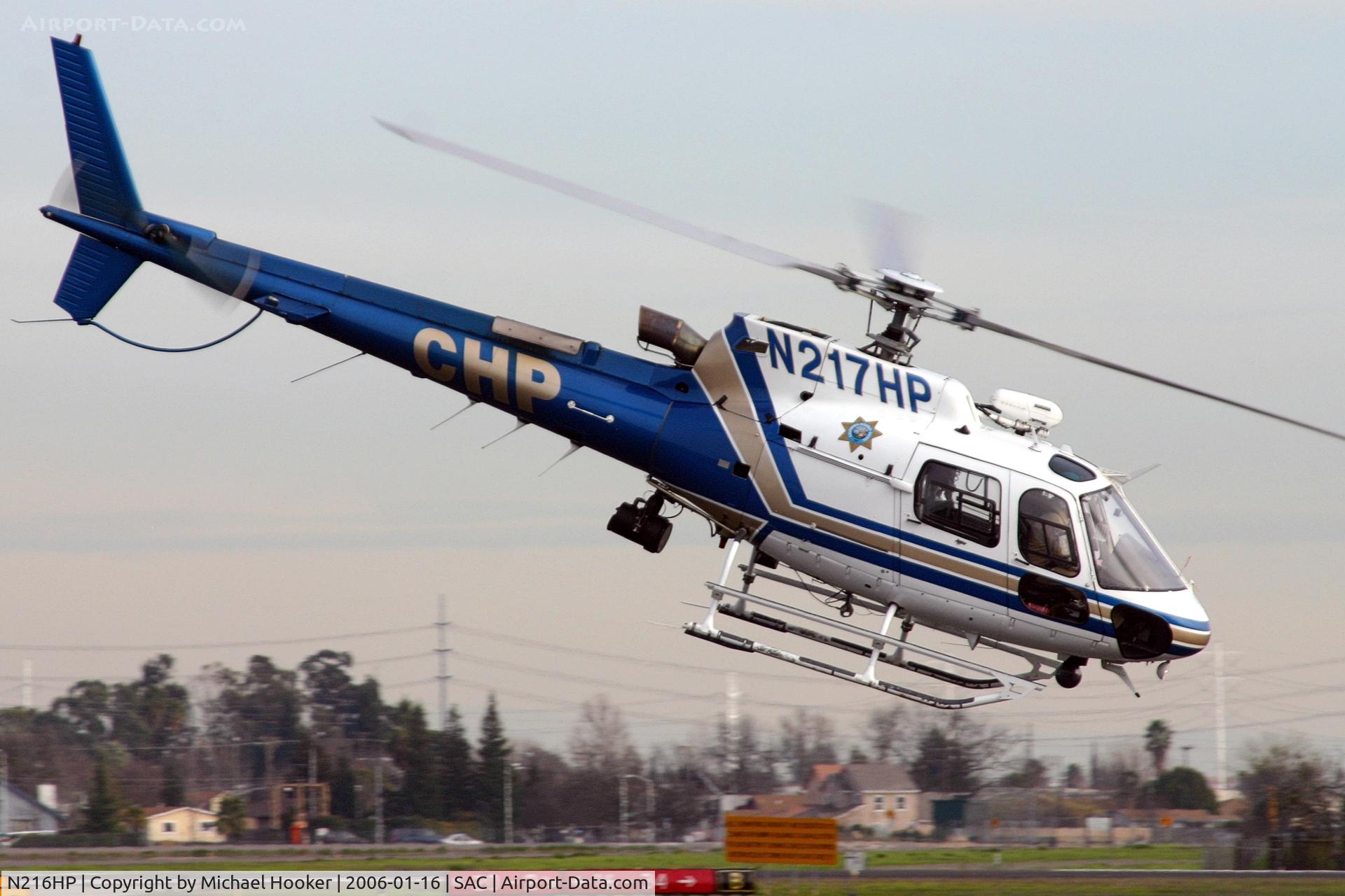 N216HP, 2000 Eurocopter AS-350B-3 Ecureuil Ecureuil C/N 3330, California Highway Patrol off another misssion.