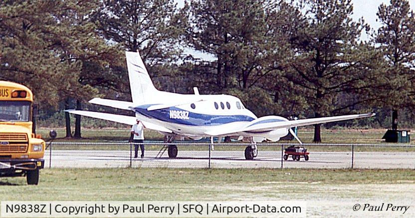 N9838Z, 1969 Beech B90 King Air C/N LJ-435, At SFQ, between skydiving flights