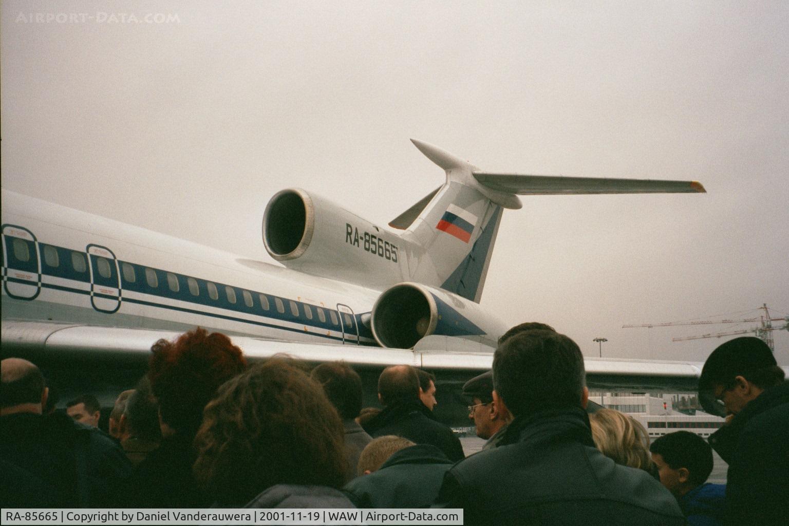 RA-85665, 1989 Tupolev Tu-154M C/N 89A819, embarkment on flight SU5677 to Moscow