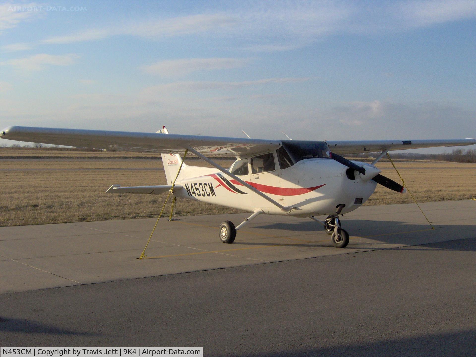 N453CM, 2000 Cessna 172R C/N 17280845, 2000 Cessna 172 Skyhawk