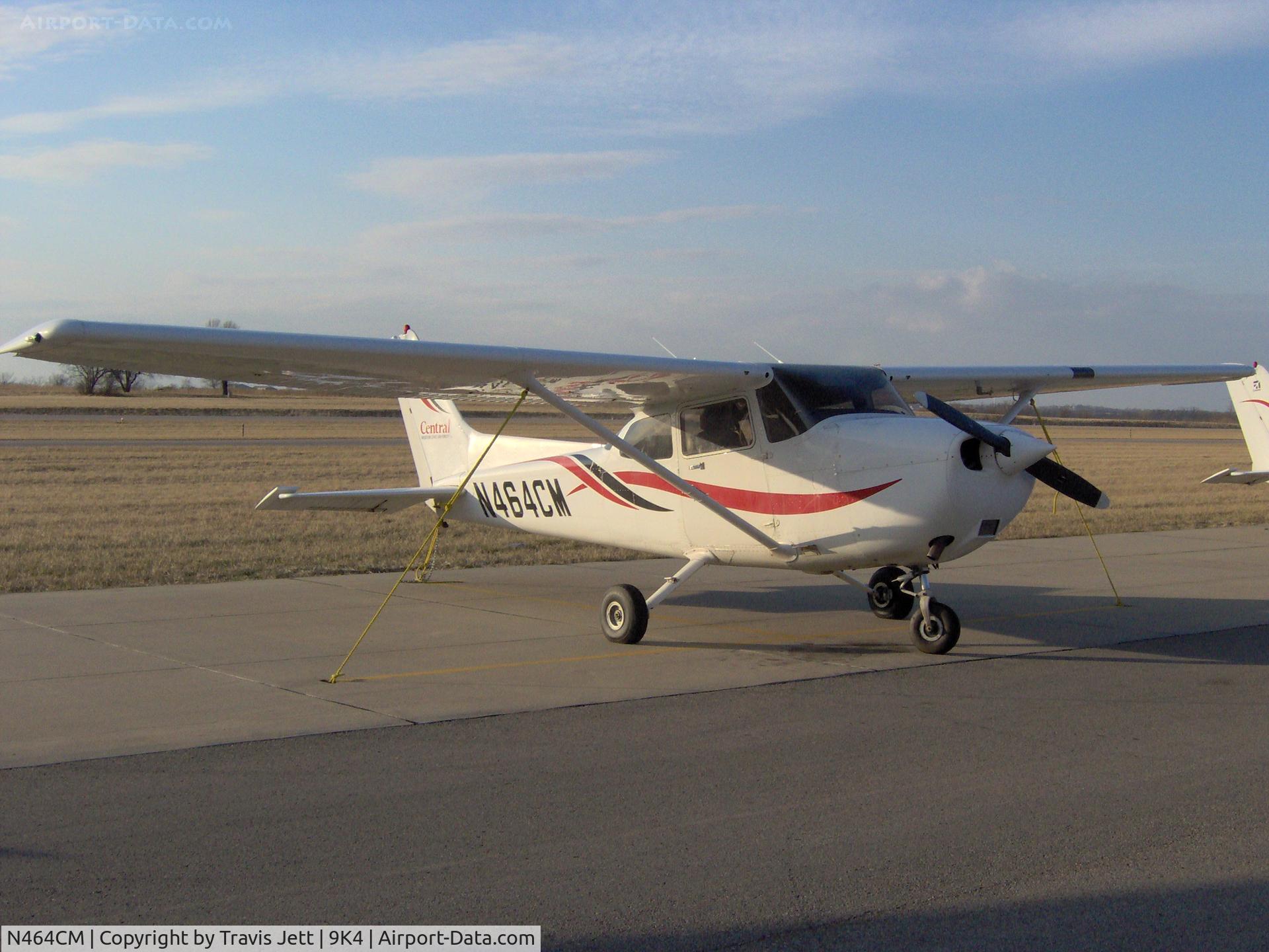 N464CM, 2000 Cessna 172R C/N 17280856, 2000 Cessna 172 Skyhawk