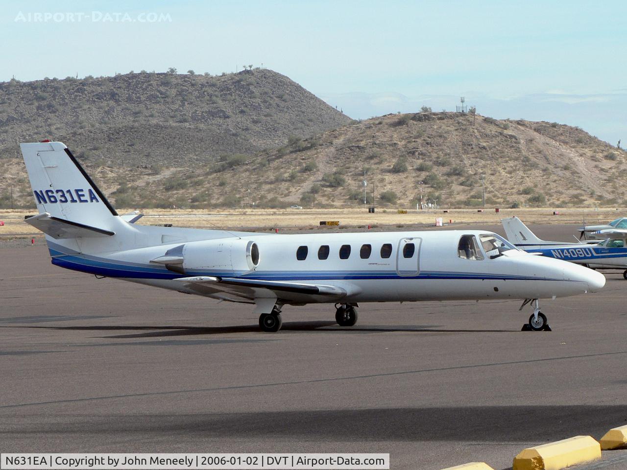 N631EA, 1990 Cessna 550 C/N 5500631, Outside DVT's restaurant