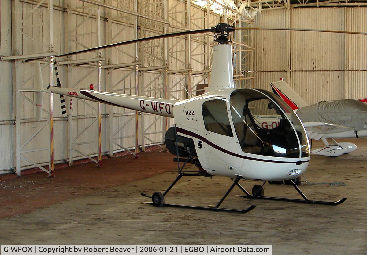 G-WFOX, 1998 Robinson R22 Beta C/N 2826, Robinson R22 Beta  (Halfpenny Green)