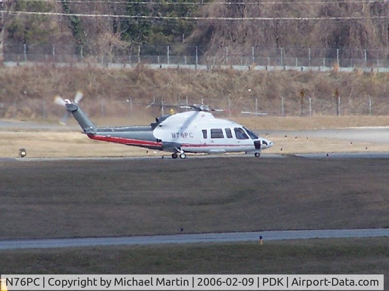 N76PC, 2005 Sikorsky S-76C C/N 760597, Departing PDK