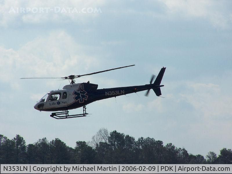 N353LN, 1982 Aerospatiale AS-350D AStar C/N 1621, LifeNet departing PD