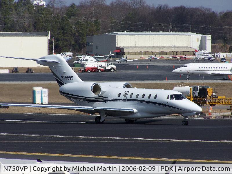 N750VP, 1997 Cessna 750 Citation X C/N 750-0022, Taxing to Runway 2R
