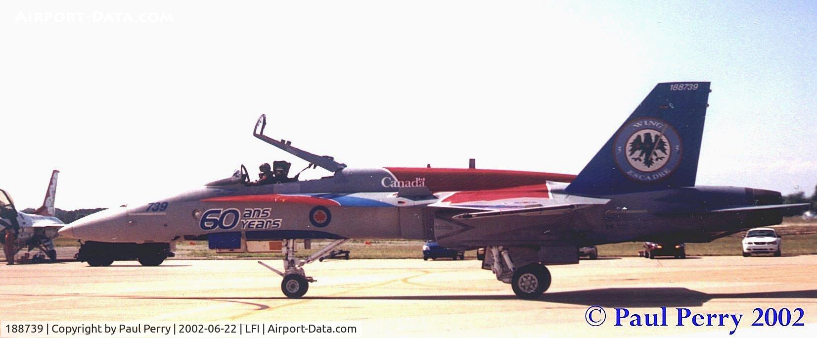 188739, McDonnell Douglas CF-188A Hornet C/N 0284/A229, Closer view of the RCAF Hornet's special colors