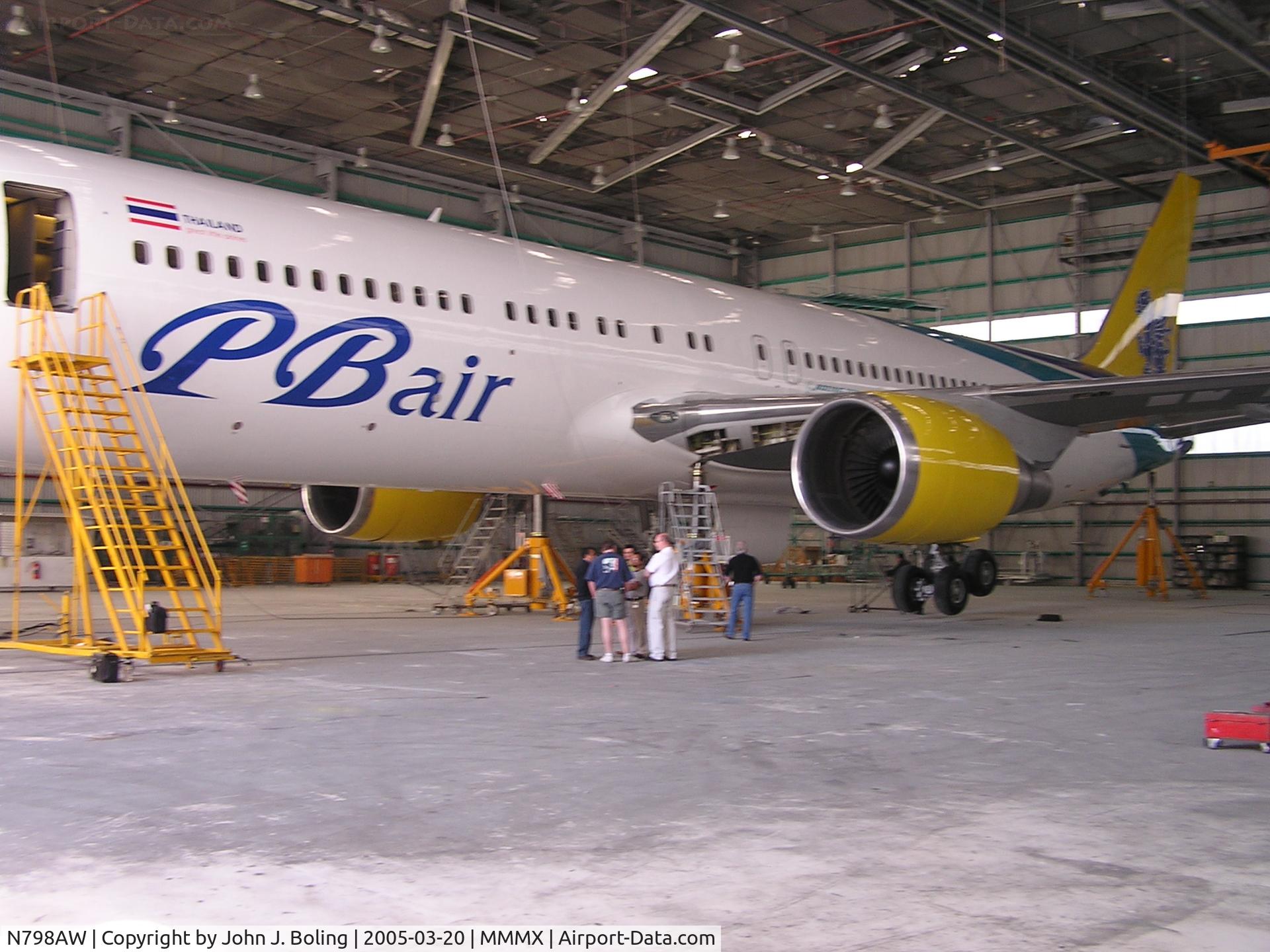 N798AW, 1990 Boeing 767-38E C/N 24798, Boeing 767-300 on jacks.