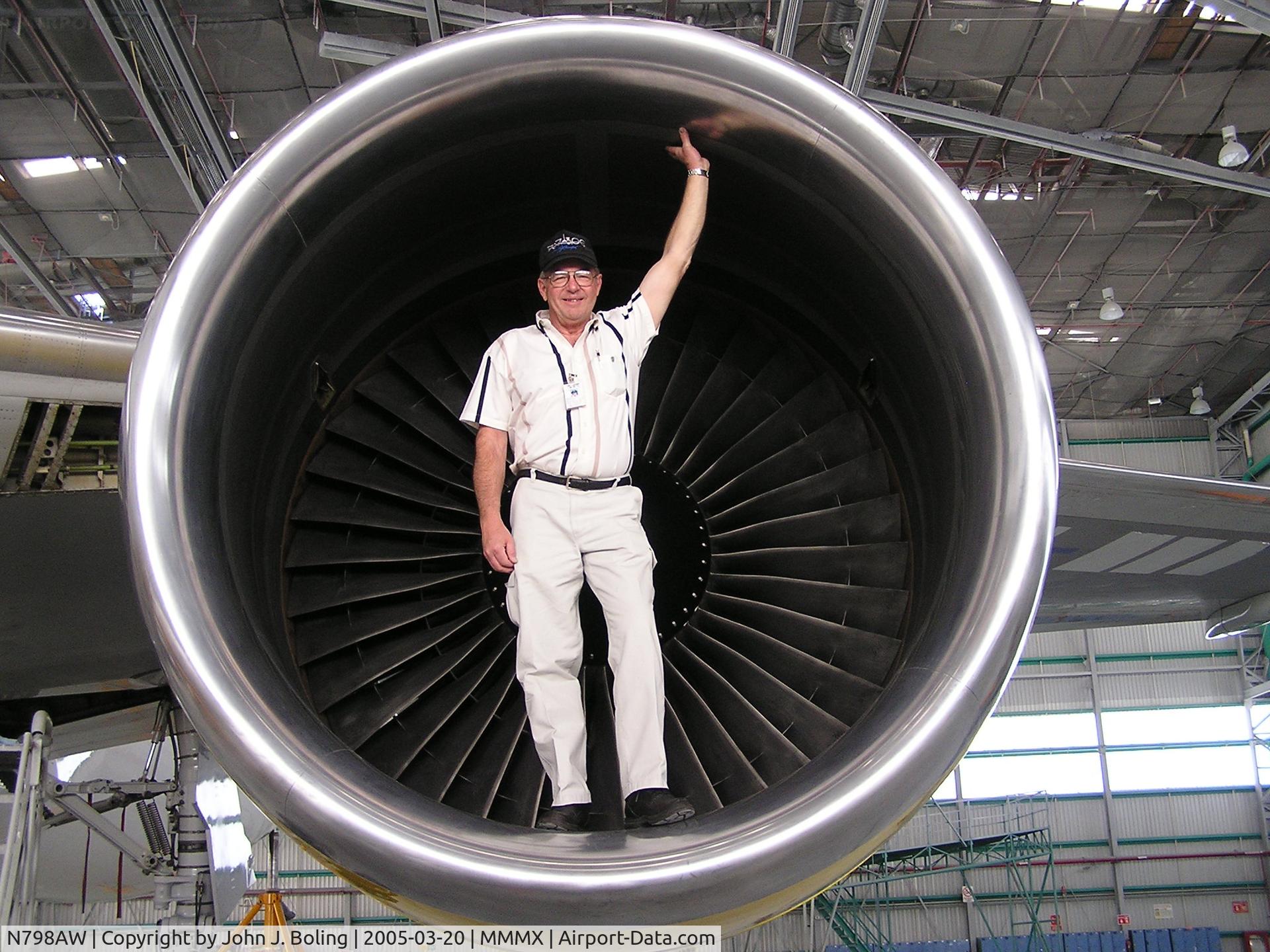 N798AW, 1990 Boeing 767-38E C/N 24798, GE CF6-80 on Boeing 767-300. Pilot is 6' 2