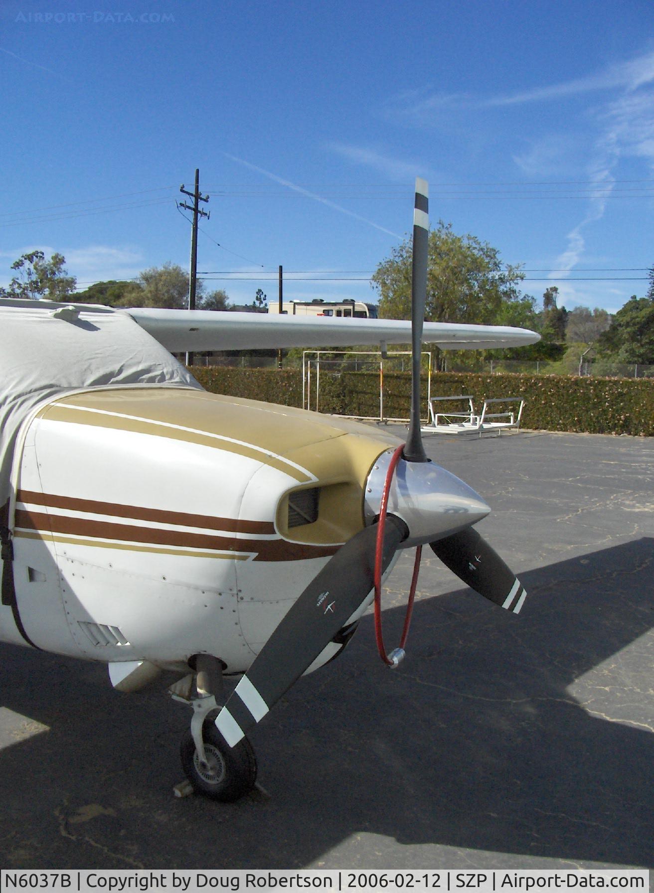 N6037B, 1978 Cessna T210M Turbo Centurion C/N 21062667, 1978 Cessna T210M CENTURION II, Security lock around prop